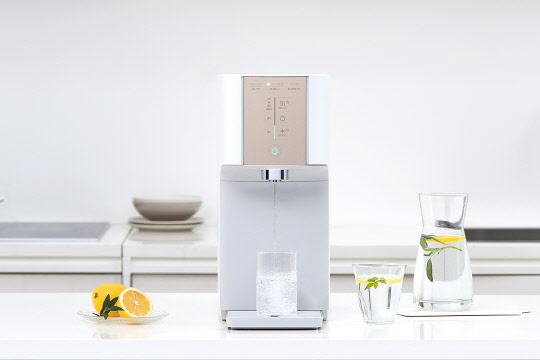 웰스가 지난달 출시한 웰스 정수기 슈퍼쿨링 제품. <웰스 제공>